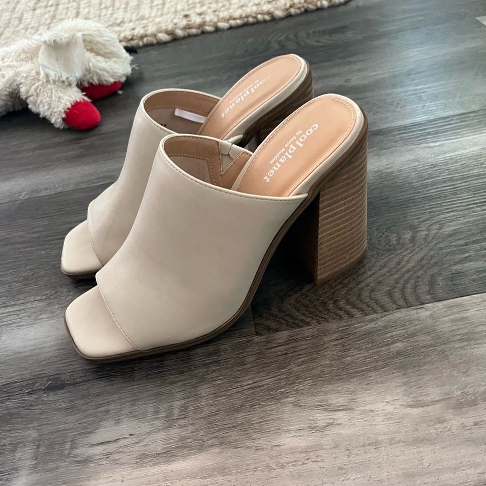Steve Madden mules